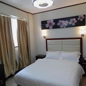 Habitación Estándar con Cama Queen